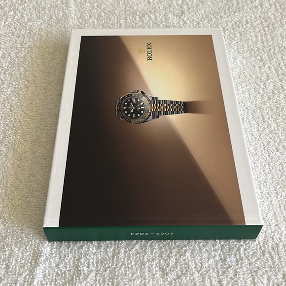 Rolex 2023-2024 Watch Catalog - Picture 7 of 17